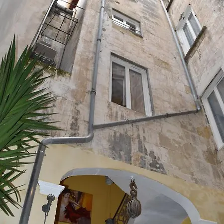 Apartment Studio Duplex- Climatise - Centre Nîmes