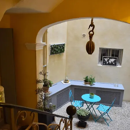 Studio Duplex- Climatise - Centre Apartment