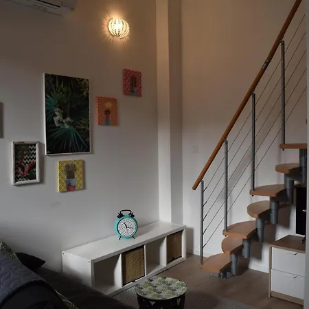 Apartment Studio Duplex- Climatise - Centre Nîmes