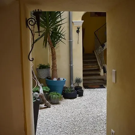 Studio Duplex- Climatise - Centre *